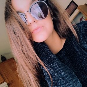 Meet your Posher, Sam